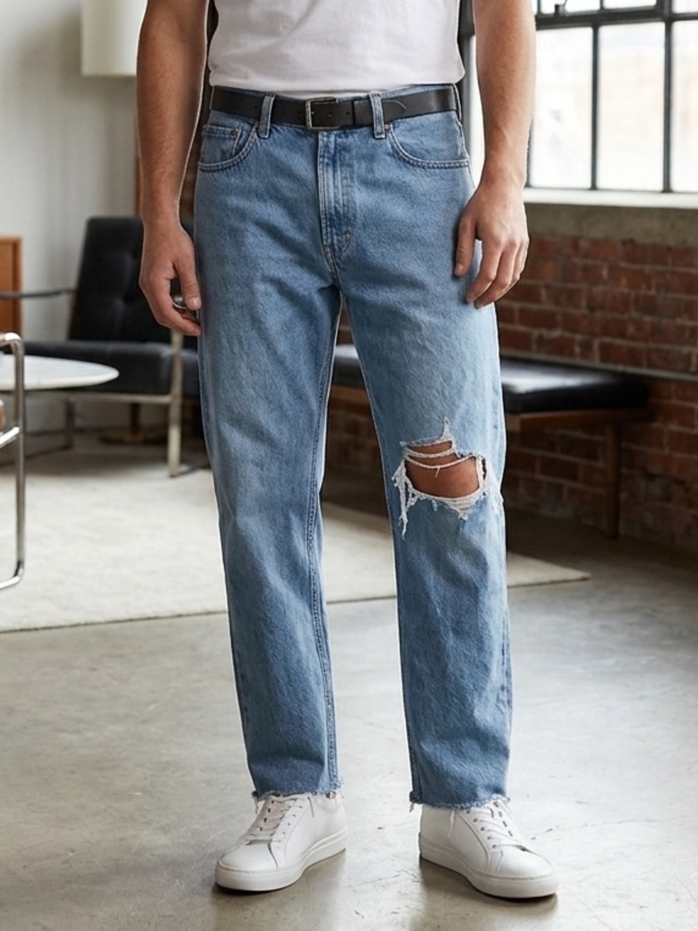 Levi's 550 Light Blue Relaxed Fit Jeans with Red Tab
